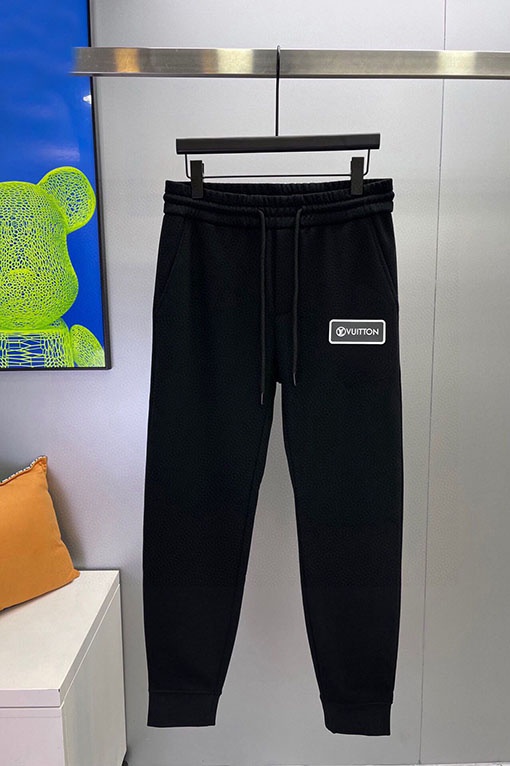 ルイヴィトン LOUIS VUITTON 新モデル人気のフード付きスウェットシャツとパンツのセット