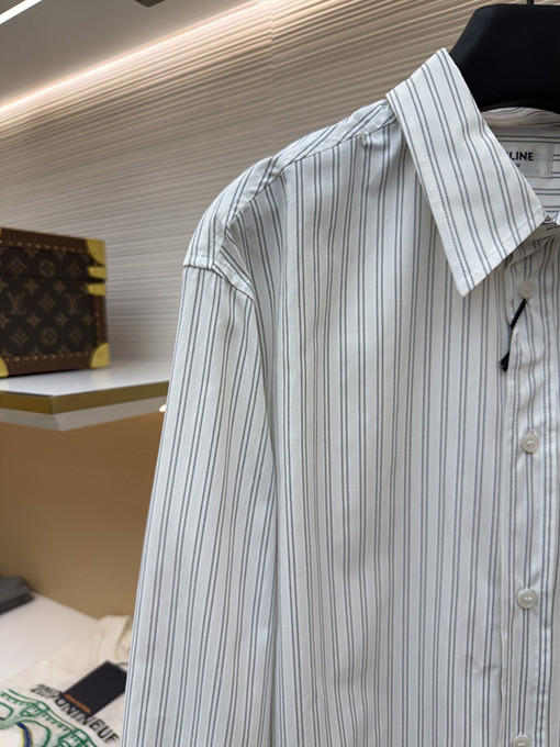 セリーヌ ポケット付きストライプシャツ