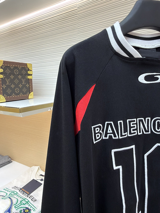 バレンシアガ Balenciaga NBA コラボレーション刺繍入り長袖シャツ