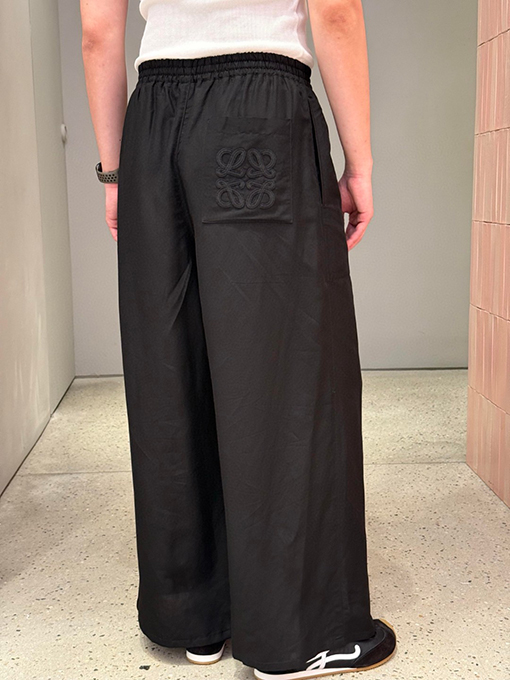 ロエベスーパーコピー 刺繍入りシルクセット