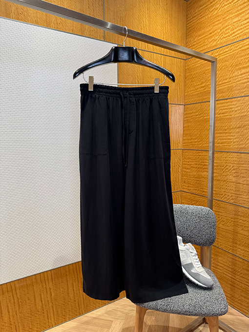 ロエベスーパーコピー 刺繍入りシルクセット