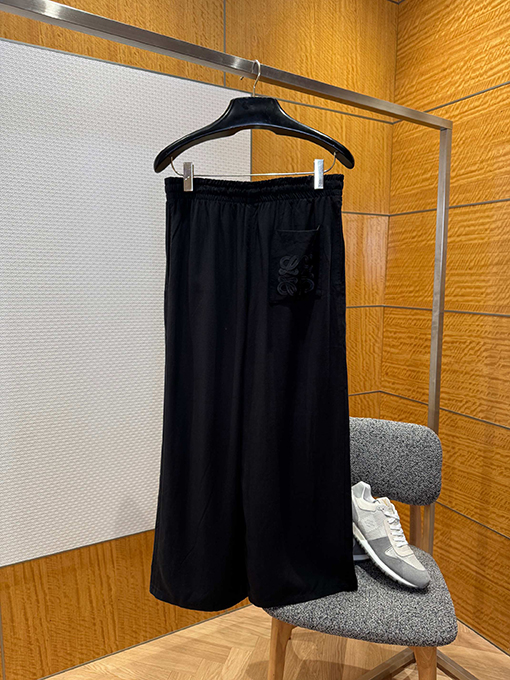 ロエベスーパーコピー 刺繍入りシルクセット