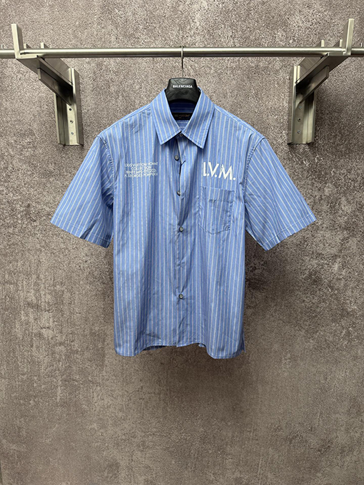 ルイヴィトン LV ファレルウィリアムスの新作ストライプ柄半袖シャツ