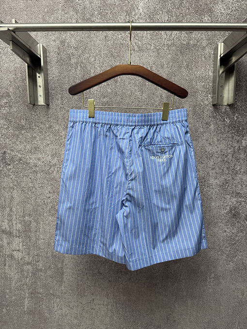 ルイヴィトン ファレルウィリアムスの新作ストライプショーツ