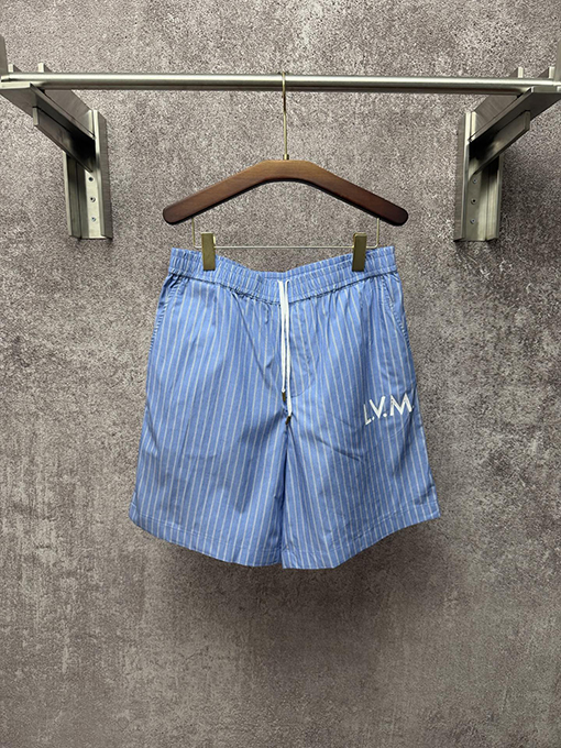 ルイヴィトン ファレルウィリアムスの新作ストライプショーツ