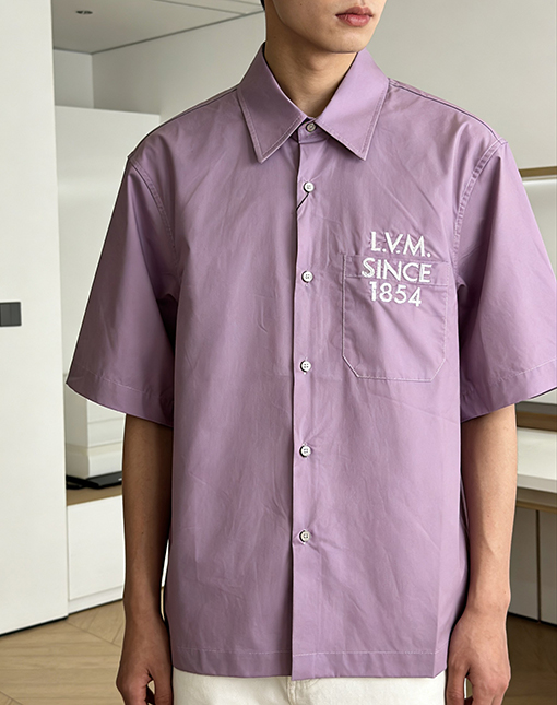 ルイヴィトン 刺繍ロゴ入り襟の半袖シャツ
