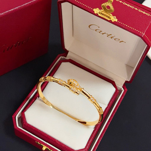 カルティエ レディースクラシックなダイヤモンドがちりばめられたブレスレット