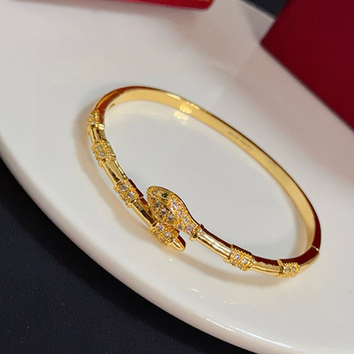 カルティエ レディースクラシックなダイヤモンドがちりばめられたブレスレット