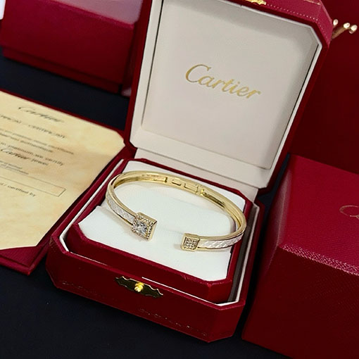 カルティエ レディース高級カスタムダイヤモンド装飾ブレスレット