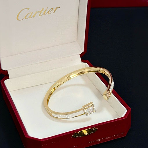 カルティエ レディース高級カスタムダイヤモンド装飾ブレスレット