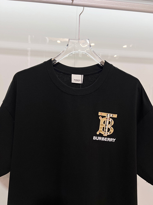 バーバリー BURBERRY クラシックなチェック柄に刺繍ロゴが入った半袖Tシャツ