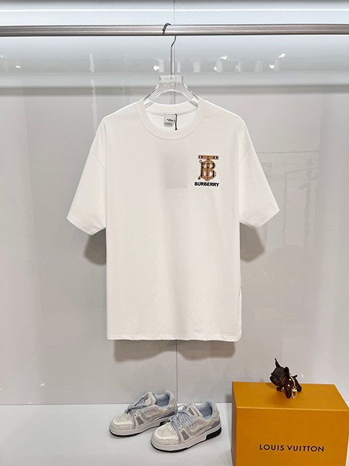バーバリー BURBERRY クラシックなチェック柄に刺繍ロゴが入った半袖Tシャツ