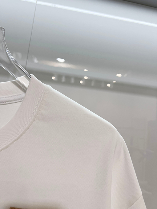 バーバリー BURBERRY クラシックなチェック柄に刺繍ロゴが入った半袖Tシャツ