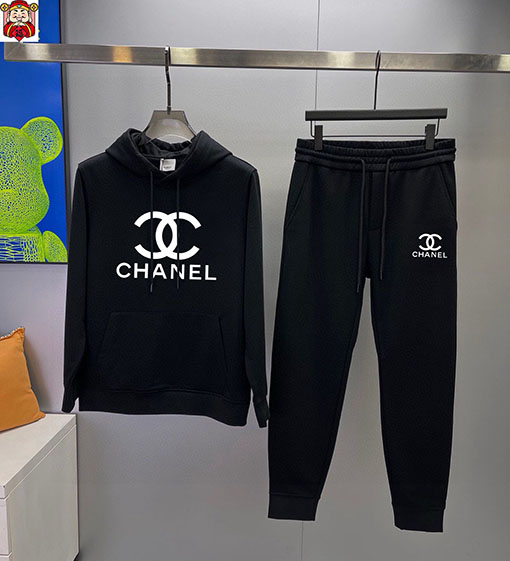 シャネルスーパーコピー Chanel 人気のフード付きスウェットシャツとパンツのセット