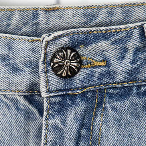 クロムハーツ 人気のクロス柄レザーウォッシュデニムジーンズ