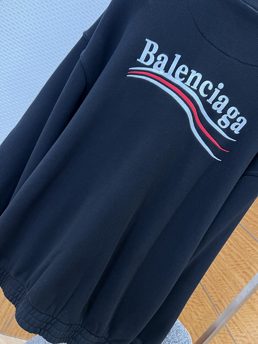 バレンシアガ Balenciaga 刺繍ロゴ入りジップアップジャケット