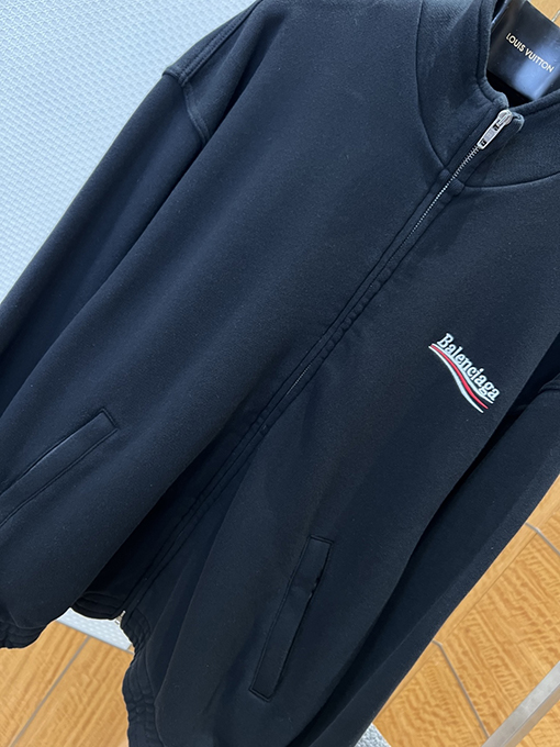 バレンシアガ Balenciaga 刺繍ロゴ入りジップアップジャケット