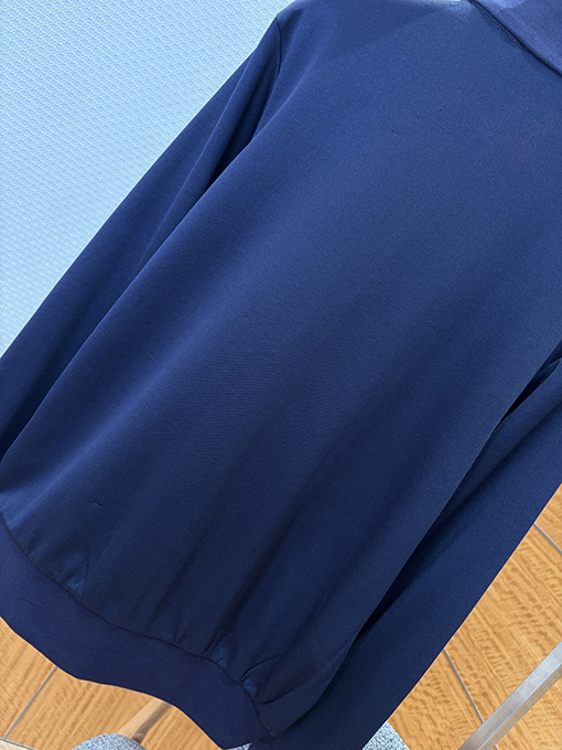 グッチ 刺繍ロゴ入りジップアップジャケット