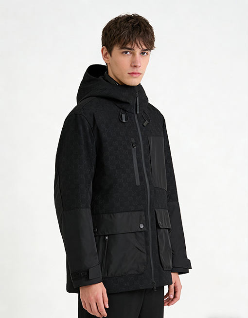 グッチ モノグラム入りフード付きジャケット