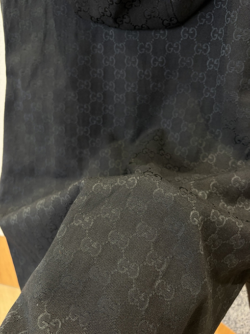 グッチ モノグラム入りフード付きジャケット