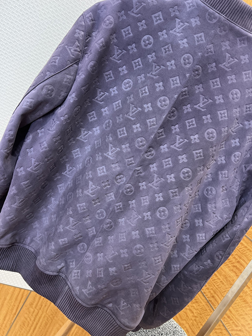 ルイヴィトン ランウェイオートクチュールエンボスしラムスキンジャケット