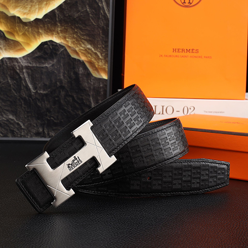 エルメス 新モデルメンズパンチングベルト