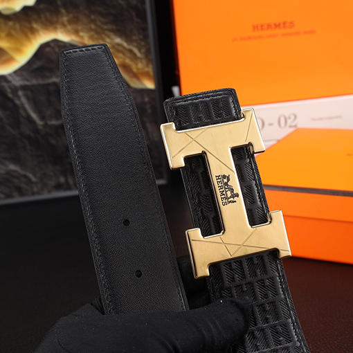 エルメス 新モデルメンズパンチングベルト