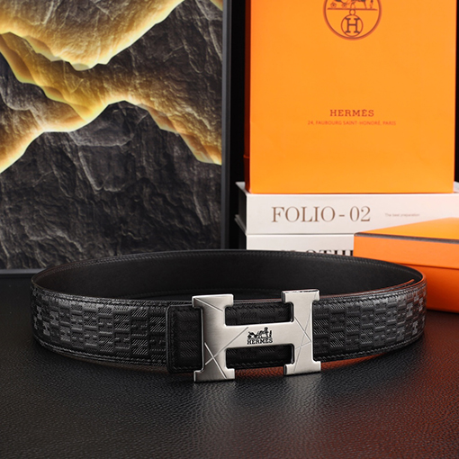 エルメス 新モデルメンズパンチングベルト