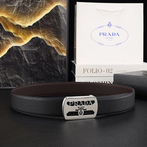 プラダ ファッションなメンズパンチングベルト