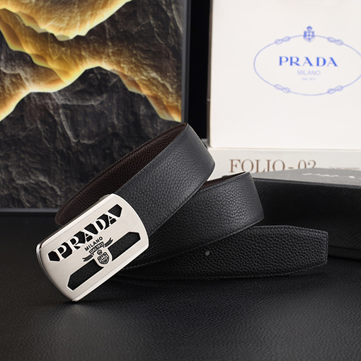 プラダ ファッションなメンズパンチングベルト