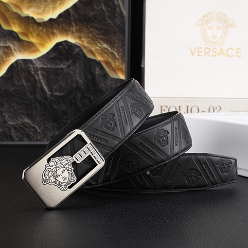 ヴェルサーチ 新モデルクラシックなメンズパンチングベルト