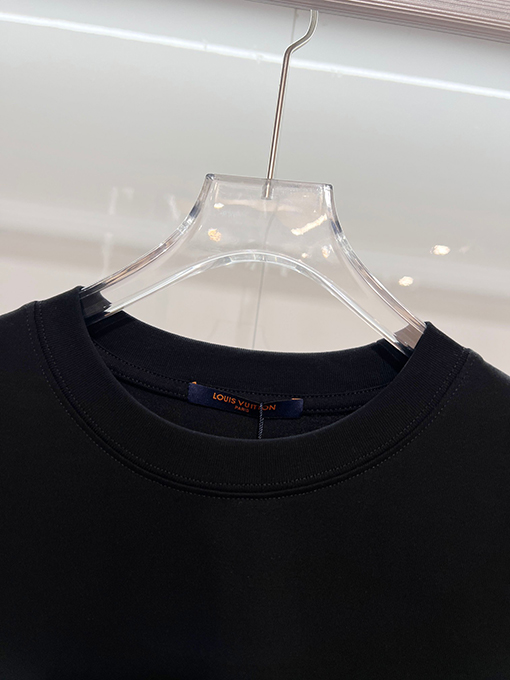 ルイヴィトン LV カラーブロックのウール刺繍入りクルーネック半袖Tシャツ