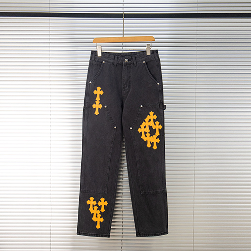 クロムハーツブランドコピー ウォッシュを施した新しいブラックレザーのロガーヘッドクロスパッチワークワークジーンズ