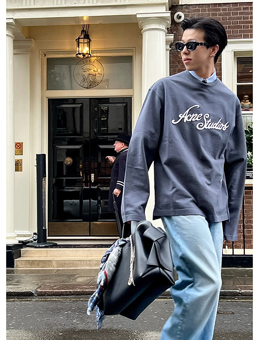 アクネストゥディオズ Acne Studios 刺繍入り長袖シャツ