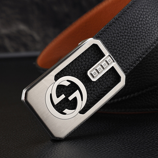 グッチ 新しいクラシックなメンズパンチングベルト