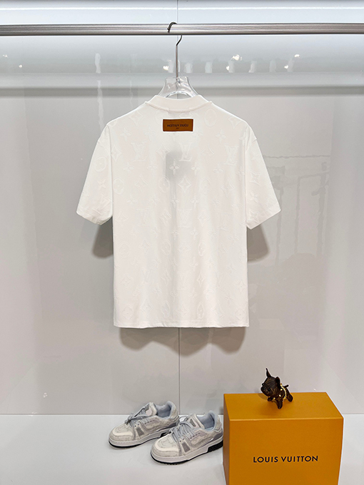 ルイヴィトン クラシックな全面モノグラムクローバーロゴジャカード半袖Tシャツ