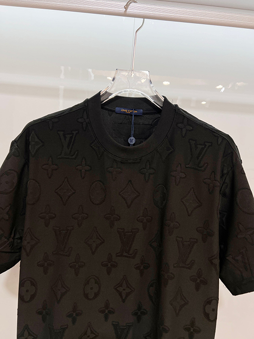 ルイヴィトン クラシックな全面モノグラムクローバーロゴジャカード半袖Tシャツ