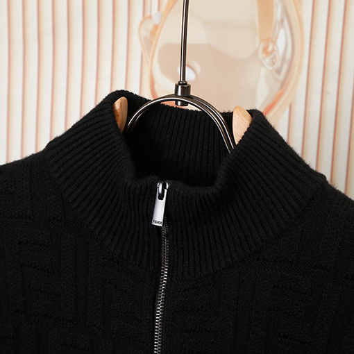 フェンディブランドコピー 人気のニットカーディガン