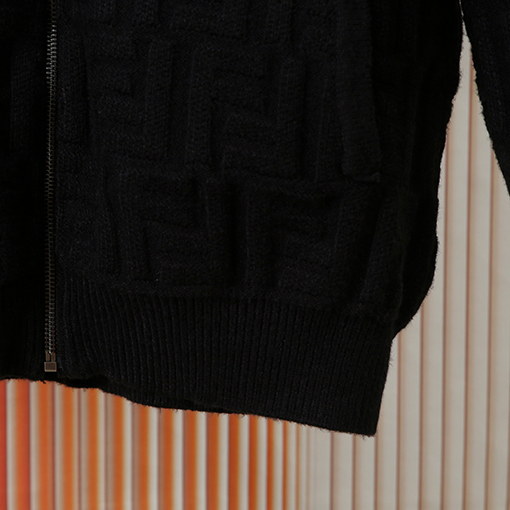 フェンディブランドコピー 人気のニットカーディガン