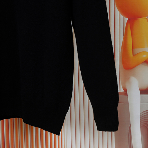 フェンディブランドスーパーコピー FENDl 人気のロゴジャカードニットクルーネックセーター