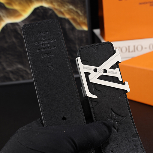 ルイヴィトンコピー メンズパンチングベルト