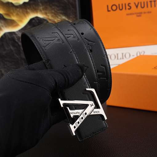 ルイヴィトン 新モデルメンズパンチングベルト