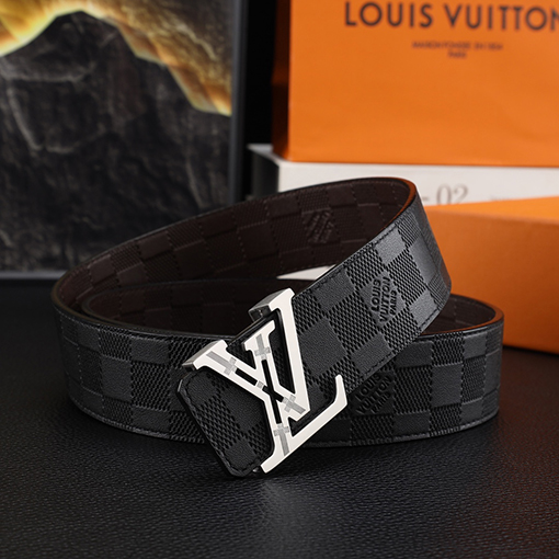 ルイヴィトンスーパーコピー 新モデルクラシックなメンズパンチングベルト
