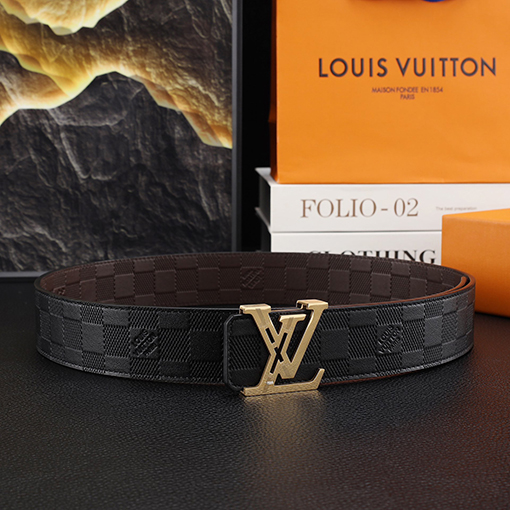 ルイヴィトンスーパーコピー 新モデルクラシックなメンズパンチングベルト