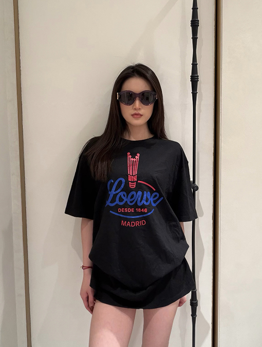 ロエベコピー 春のファッションショーラウンドネック半袖Tシャツ