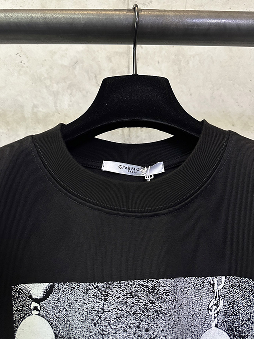 ジバンシイ Givenchy 目プリント入りクルーネック半袖Tシャツ