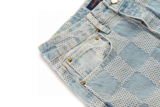 ルイヴィトン チェック柄のフレアジーンズ