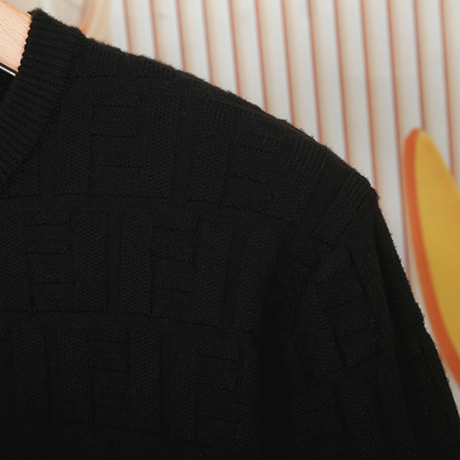 フェンディ ダブルFジャカードロゴニットクルーネックセーター