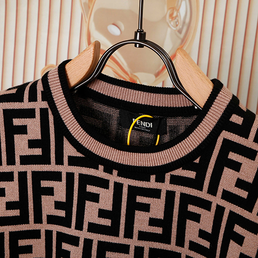 フェンディ 秋冬ジャカード織りラウンドネックニットセーター