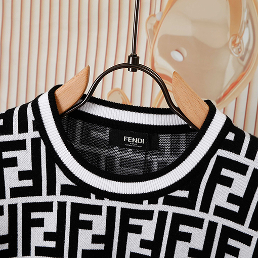 フェンディ 秋冬ジャカード織りラウンドネックニットセーター